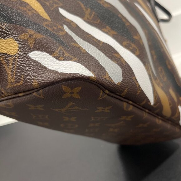 Louis Vuitton Monogram Neverfull MM Gold/Silver (JB1064) - Picture 7 of 16